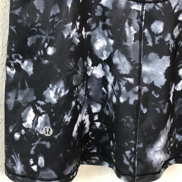 Lululemon black water print tank top - Picture 5 of 5